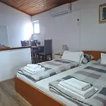 Tomic بيت ضيافة