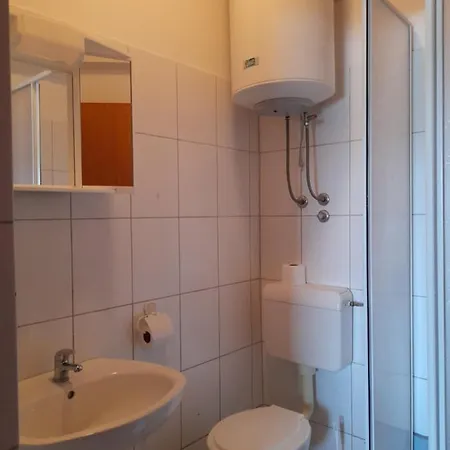 Guest house Tomic Seline