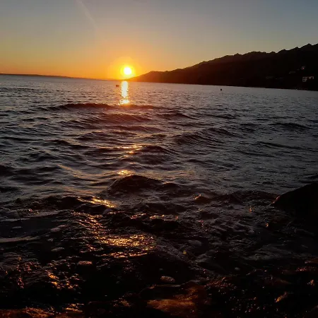 Tomic بيت ضيافة سيلين